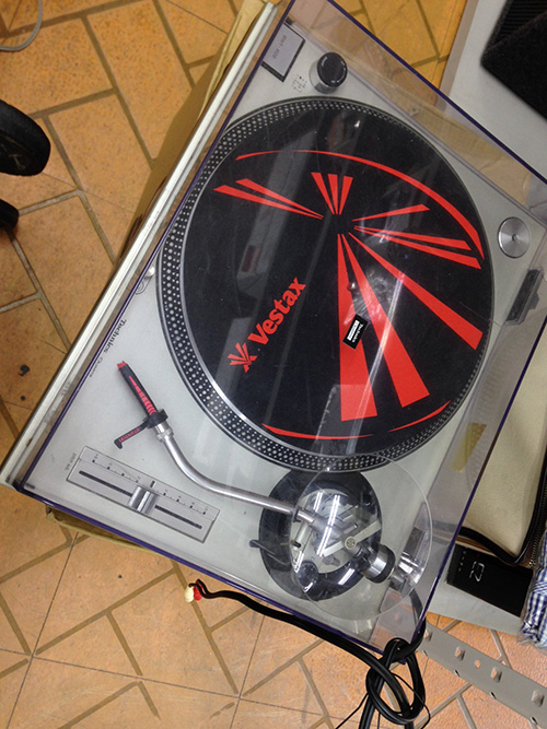 DJターンテーブル