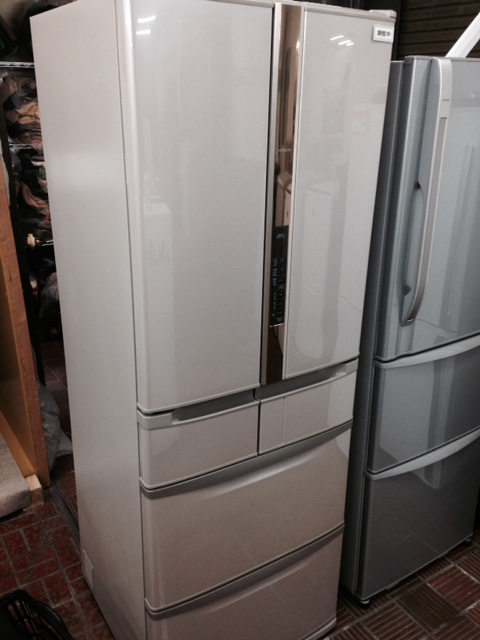 ファミリータイプの冷蔵庫