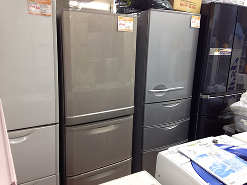 スリムな冷蔵庫